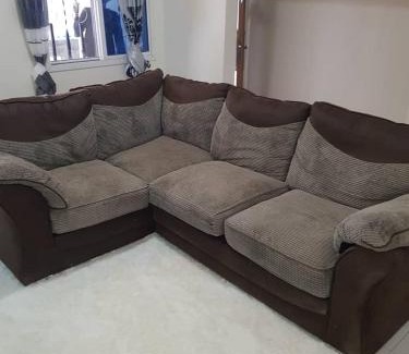 West Coast Division House | Family-Friendly Tapis Guest House with High Guest Ratings