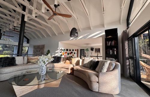 Limpopo-Lipadi Private Game Reserve Villa | Tapologo River Lodge