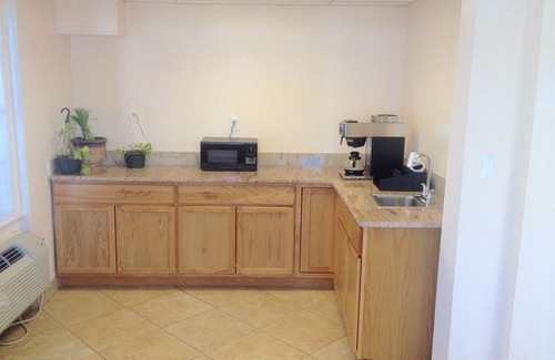 Central Nyack Hotel | Cozy Tappan Zee Hotel with Spa & Family-Friendly Amenities