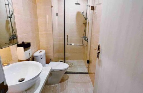 Thanh Xuan Apartment | Pet-Friendly Oceanfront Retreat: Tap’s Home, 4-Star Stay
