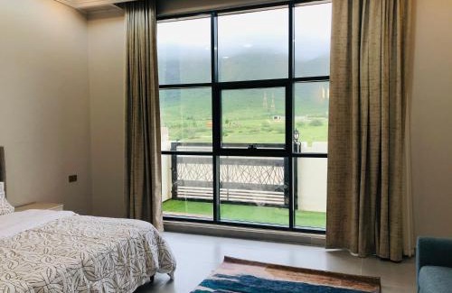 Taqah Villa | Experience Taqah Hills: Family-Friendly with Pool Access