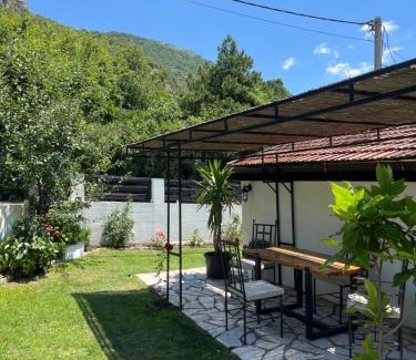 Lapcici Apartment | Beautiful Tara Lapčići: Oceanfront Retreat in Budva