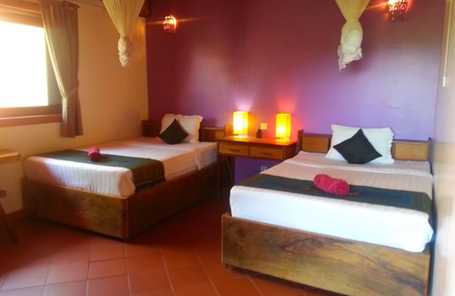 Krong Kaeb Hotel | Eco-Friendly Tara Lodge: Family & Pet Friendly Retreat