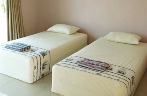 Renu Nakhon Hotel | Discover Tara Resort Nakae Renu: Family-Friendly Retreat