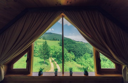 Rezevici Villa | Discover Tara River Views Chalet - 10/10 Guest Rated Retreat