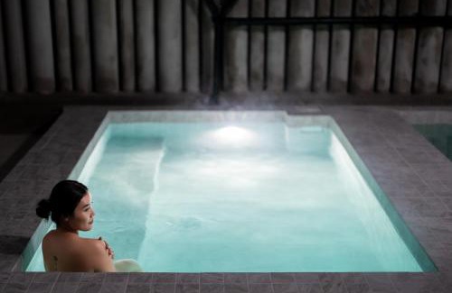 Hin Lek Fai Villa | Taradol Premium Pool Villa