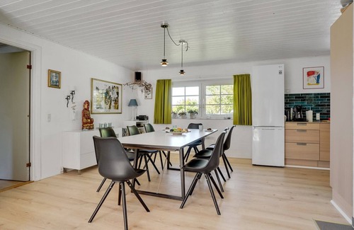 Bøtø By House | Discover Taralyn: Oceanfront Retreat with Private Pool