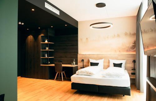 Landscheid Hotel | Discover TARGET WORLD Hunter's Lodge - Pet Friendly Retreat