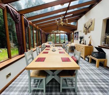 Kinlocheil House | Experience Tarmachan Cottage - West Highland Family Retreat