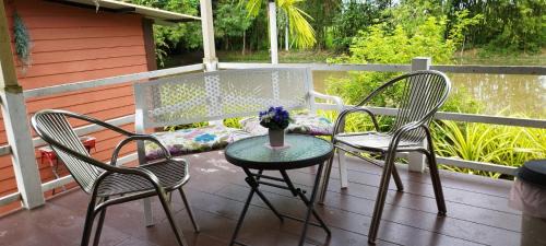 Pak Phli House | Oceanfront Tarmtawan Garden Home: Guest Rated 9.5/10