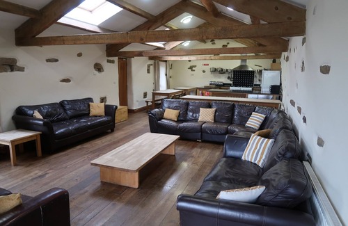 Kirkby Stephen House | Ideal Tarn Centre: Group Accommodation for 24 Guests