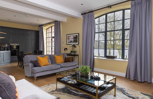 Wing Cottage | Family-Friendly Tarn End Cottage with Lake Views & Activities