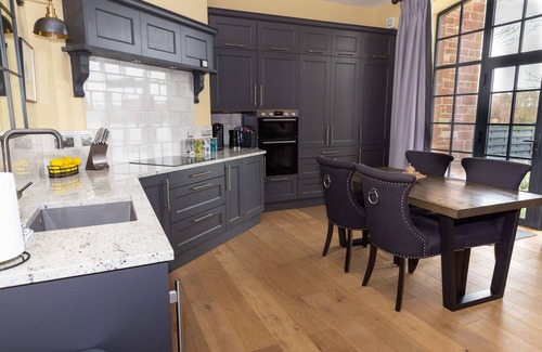 Wing Cottage | Family-Friendly Tarn End Cottage with Lake Views & Activities