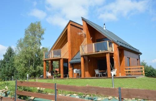 gmina Zembrzyce Villa | Relax at Tarnawa Gold: Pool, Sauna & Ocean Views Await