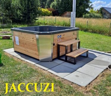 gmina Zembrzyce Villa | Top-Rated Tarnawianka Apart with Hot Tub & Family Amenities