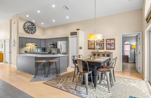 Tarpon Springs House | Unforgettable Tarpon Springs Escape with Pool and Ocean View