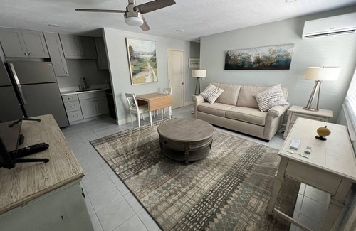 Sanibel Hotel | Ocean View Retreat at Tarpon Tale Inn - Rated 9.6/10