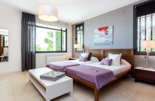 Miami Platja Villa | Enchanting TarracoHomes: Villa with Private Pool & Beach Access