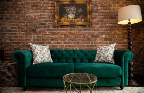 Dullstroom Villa | Discover Tarry-Stone Cottages: 4-Star Family Retreat