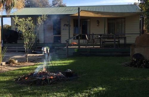 Tarwin Lower House | Pet-Friendly Tarwin Retreat by the Scenic River