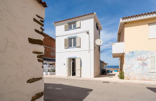 Santa Lucia House | Discover Tasa Tiago: Family & Pet-Friendly Retreat