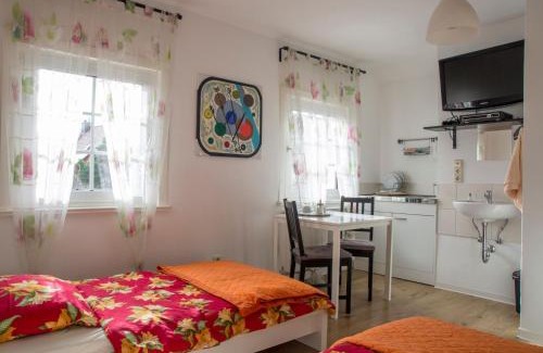 Gaisburg Apartment | Pet-Friendly Tasca im Feui Apartments - Family Friendly Escape