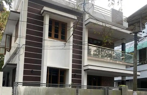 Palayankottai House | Budget-Friendly Stay at Tashi Roomz - Pet & Child Friendly