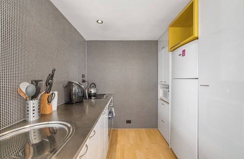 Port Macquarie Apartment | Tasman Towers 16 - Two bedroom unit located in the heart of Port Macquarie