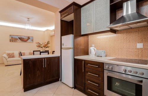 Kalpaki Apartment | Top Rated Taso's Modern House - Family Friendly Retreat