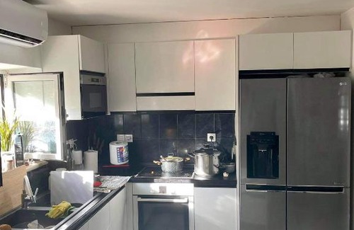 Vlachopoulatika Apartment | Discover Tasos House: Pet Friendly with Hot Tub Access