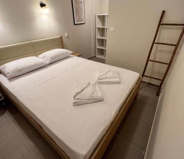 Matsoukata Apartment | Oceanfront Bliss at Tassos Cottage Fiskardo - Rated 8.1/10