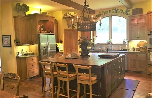 Dadeville House | Lakefront Escape: Family Home with Spa & Lake Views