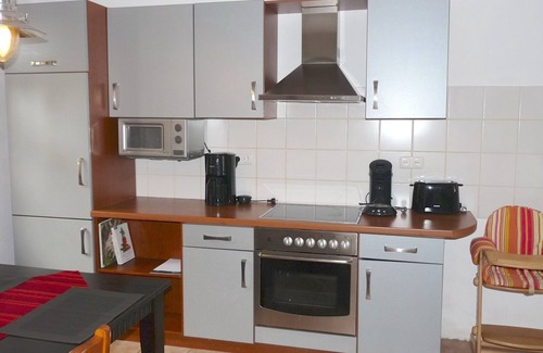 Steinfeld Apartment | Elegant Apartment in Eifel National Park with Hot Tub & Garden