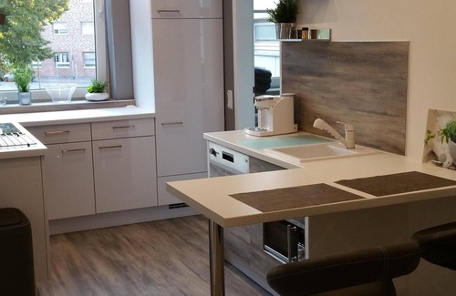 Hochheide Apartment | Bright Apartment with Wifi, Pool & High Guest Rating 9.8