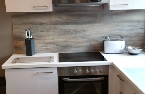 Hochheide Apartment | Bright Apartment with Wifi, Pool & High Guest Rating 9.8