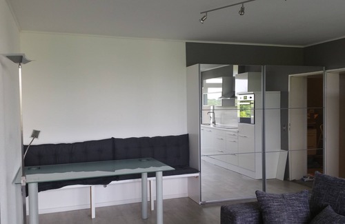 Hochheide Apartment | Stylish Apartment with Pool, WLAN, and Perfect Reviews