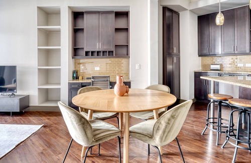 North Burnet Apartment | Stylish 2BR Retreat with Pool & Gym Near Top Restaurants
