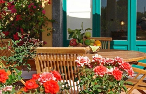Archi House | Tasteful house with private terrace enclosed by a scented garden with sea view