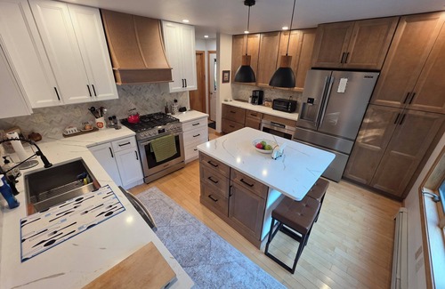 Southwest Harbor Cottage | Inviting Mountain Cottage Just Steps from Ocean and Acadia