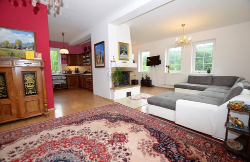 Zernov Villa | Elegant Villa in Žernov with Private Pool and Breakfast