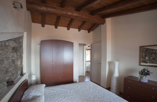Pallanza Apartment | Tastefully furnished 2 bedroom apartment in the picturesque old town of Suna
