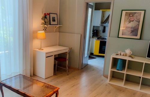 Feriolo Apartment | Beautiful 2½-Room Apartment by the Lake Promenade