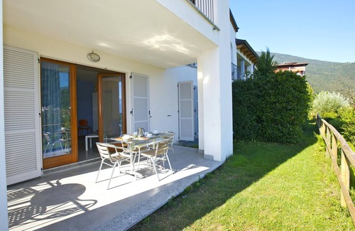 Cannobio Apartment | Brightly Designed Apartment with Pool and Lake View