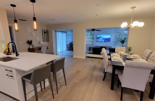Ridge Wood Heights House | Beautiful Pool Home Steps from Siesta Key Beach - 10/10 Rated