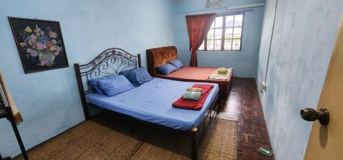 Kampung Siol Kandis House | Cozy Tatai Kumang Homestay with Breakfast & 9.2/10 Rating