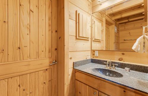 Lake Lure House | Tatanka at LakeLure Rumbling Bald Hot Tub Fire Pit