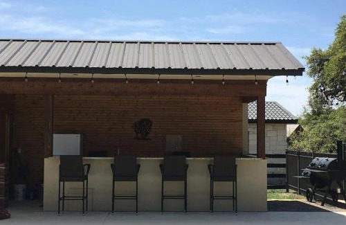 Concan House | Relaxing Retreat at Tatanka with Pool & Family-Friendly Fun