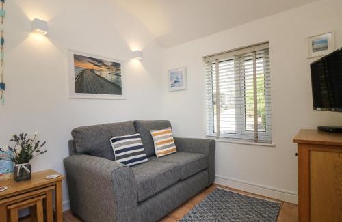 Porthcurno House | Pet-Friendly Tater-du: Guest Rated 8.8 for Families