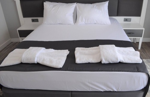 Caldıran Hotel | Explore Tatilium Termal Hotel with Pool & Hot Tub Access