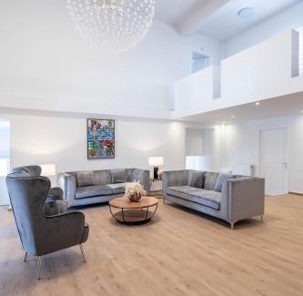 Kifisia Villa | Discover Tatoi Estate with Pool and Oceanfront Views